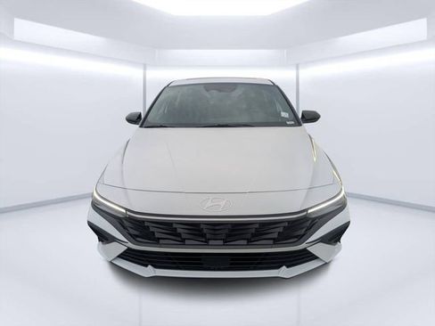 New 2026 Hyundai Elantra SEL Sport image 8