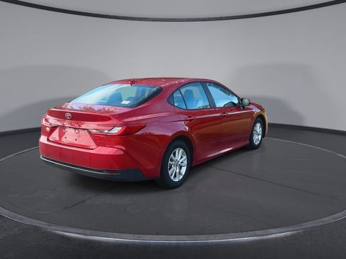 Used 2025 Toyota Camry LE FWD image 8