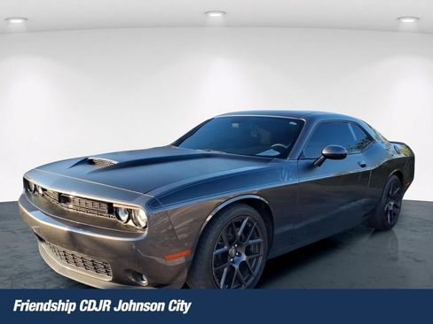 Used 2018 Dodge Challenger R/T w/ Quick Order Package 28P T/A RWD image 1