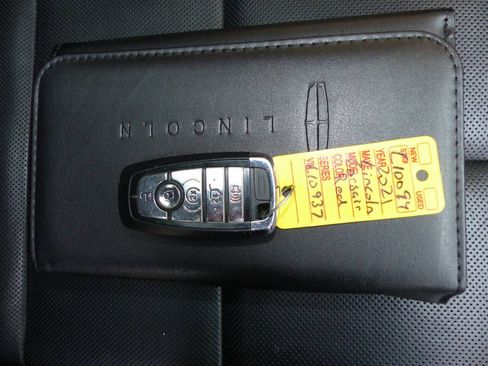 Used 2021 Lincoln Corsair AWD w/ Sport Package image 43
