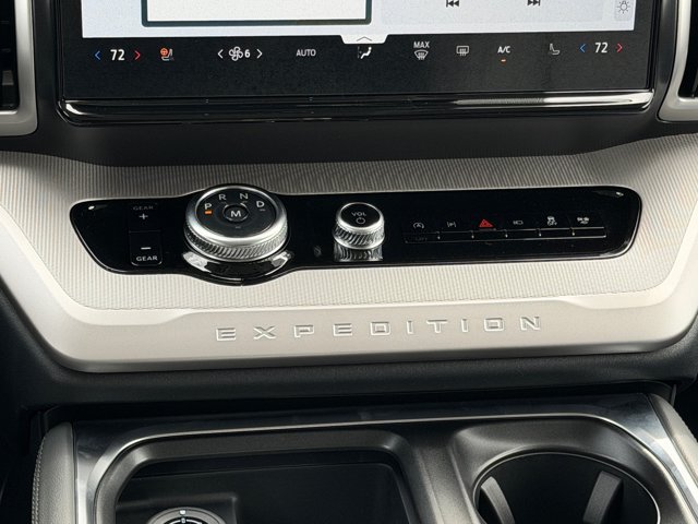 New 2027 Ford Expedition Max Active RWD image 21