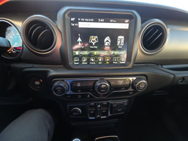 Used 2022 Jeep Gladiator Sport AWD/4WD image 18