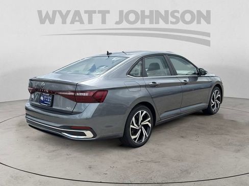 New 2025 Volkswagen Jetta SEL image 5