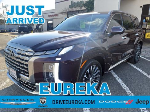 Used 2023 Hyundai Palisade Calligraphy w/ Cargo Package image 1
