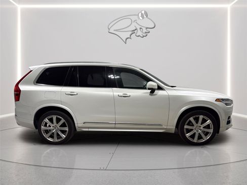 Used 2017 Volvo XC90 T6 Inscription w/ Vision Package AWD/4WD image 6