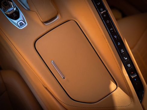 Used 2021 Chevrolet Corvette Stingray Premium Conv w/ Z51 Performance Package RWD image 53