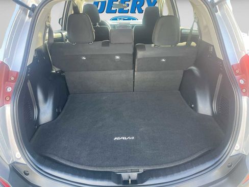 Used 2013 Toyota RAV4 XLE image 17