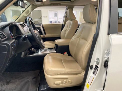 Used 2023 Toyota 4Runner Limited image 15