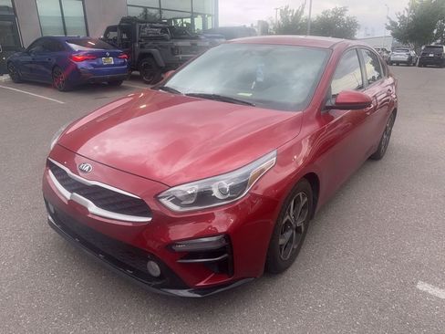Used 2021 Kia Forte LXS FWD image 3