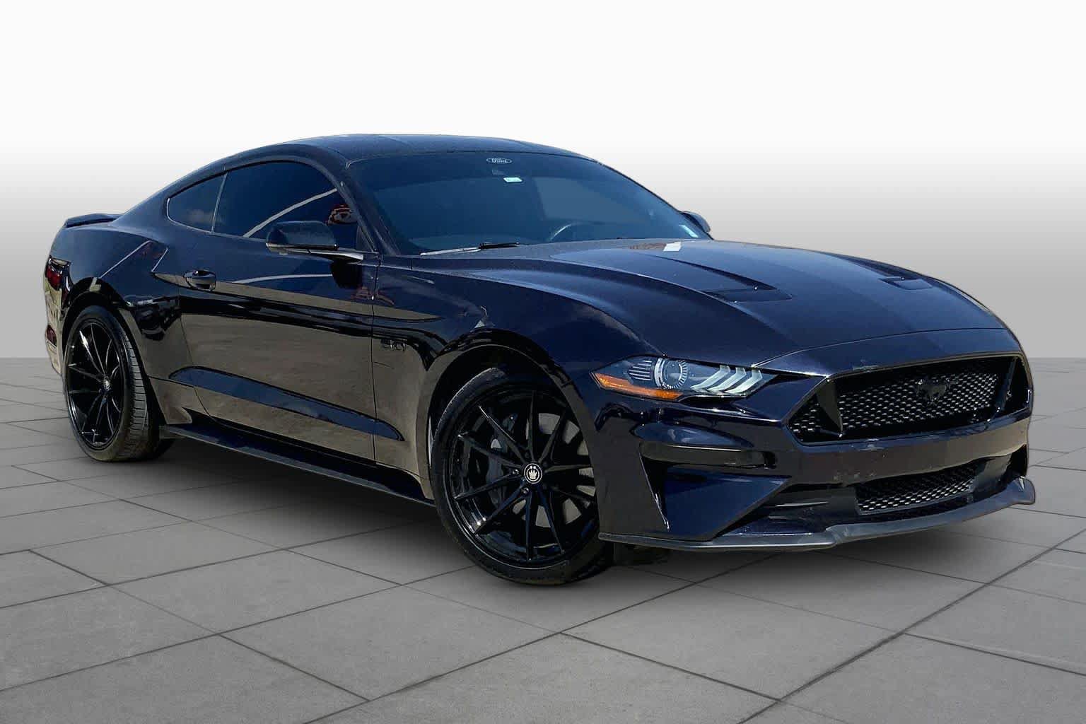 Used 2023 Ford Mustang GT Premium w/ Equipment Group 401A RWD image 3