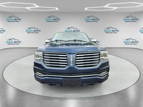 Used 2017 Lincoln Navigator L Select RWD image 2