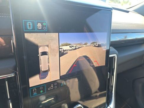 Used 2026 GMC Yukon Elevation w/ Elevation Premium Package image 15