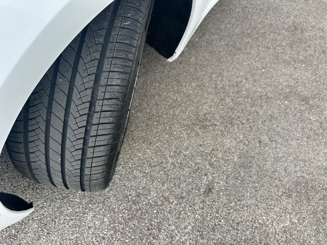 Used 2018 Chevrolet Camaro LT RWD image 16