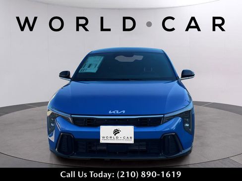 New 2025 Kia K4 GT-Line Turbo w/ GT-Line Sunroof Package FWD image 2