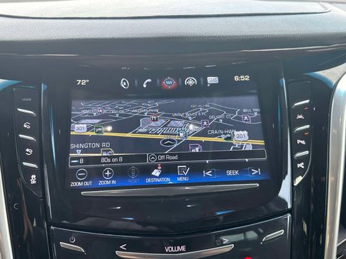 Used 2020 Cadillac Escalade ESV Premium Luxury AWD/4WD image 10