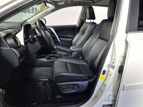 Used 2017 Toyota RAV4 Limited image 9