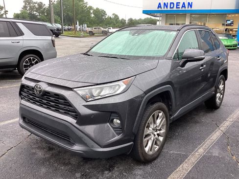 Used 2019 Toyota RAV4 XLE Premium w/ Advanced Technology Package FWD image 2