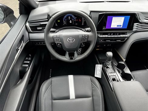 New 2026 Toyota Camry SE image 13