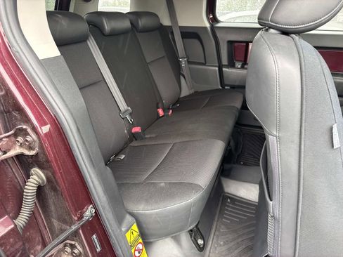 Used 2007 Toyota FJ Cruiser 4WD image 26