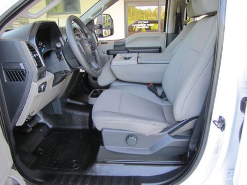 Used 2022 Ford F350 XL w/ Power Equipment Group image 14