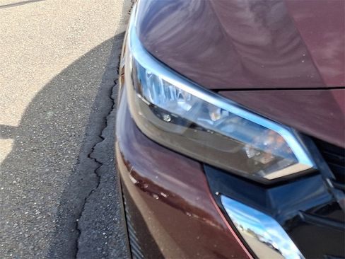 Used 2024 Nissan Sentra SV image 9