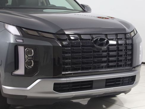 Used 2023 Hyundai Palisade Limited w/ Cargo Package AWD/4WD image 39