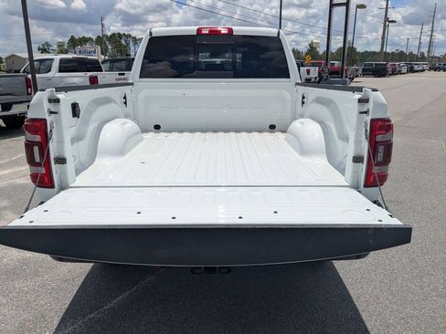 Used 2024 RAM 2500 Laramie w/ Safety Group AWD/4WD image 13