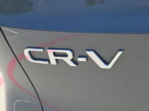 Used 2025 Honda CR-V LX image 11