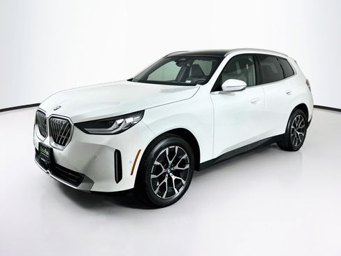 Used 2026 BMW X3 xDrive30i AWD/4WD image 3