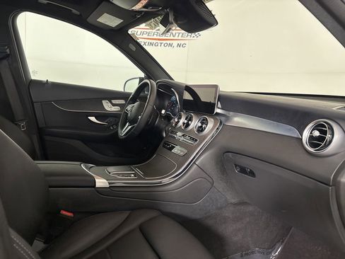 Used 2022 Mercedes-Benz GLC 300 GLC 300 w/ Premium Package Lite image 28