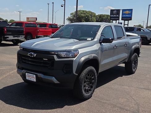 New 2026 Chevrolet Colorado Trail Boss AWD/4WD image 1