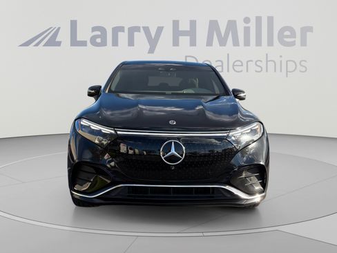 Used 2023 Mercedes-Benz EQS 580 4MATIC SUV image 8