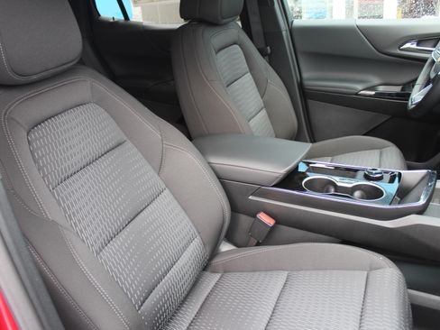 New 2026 Chevrolet Equinox LT image 15