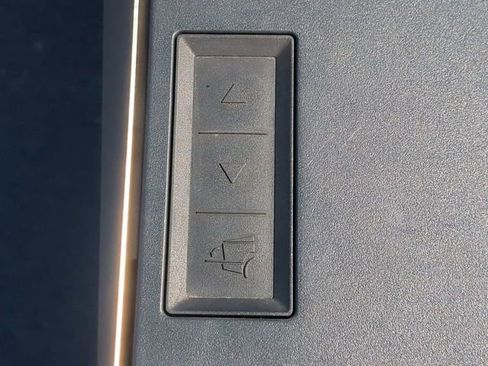 Used 2024 Tesla Cybertruck Cyberbeast AWD/4WD image 13