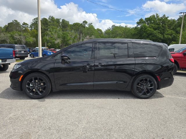 New 2026 Chrysler Pacifica Select w/ S Appearance Package FWD image 6