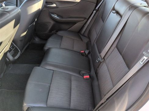 Used 2020 Chevrolet Impala LT image 25