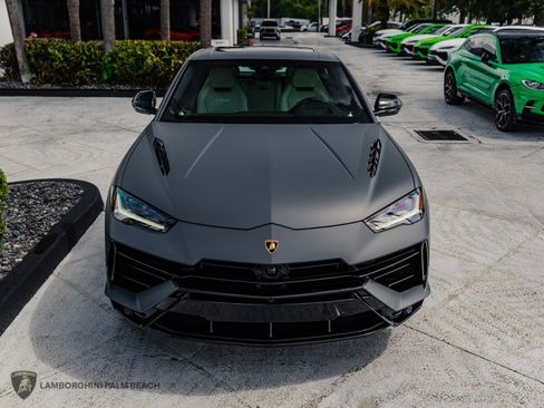 Used 2024 Lamborghini Urus S AWD/4WD image 9