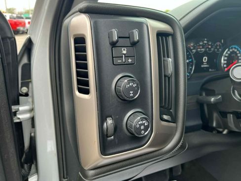 Used 2018 GMC Sierra 2500 Denali w/ Duramax Plus Package AWD/4WD image 21