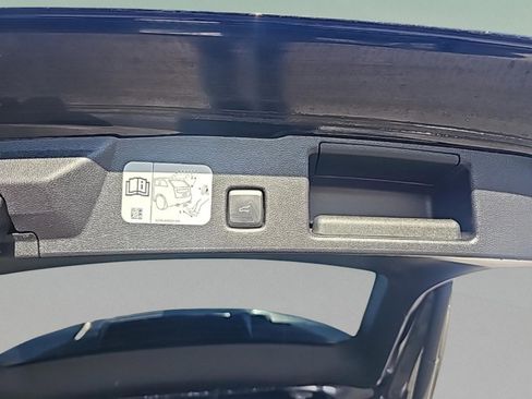 Used 2020 Ford Escape SEL image 18