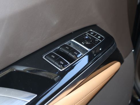 New 2026 Cadillac Escalade ESV Luxury w/ LPO, Floor Liner Package AWD/4WD image 11