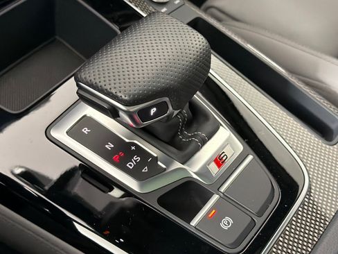 Used 2023 Audi SQ5 Premium Plus w/ Premium Plus Package image 21