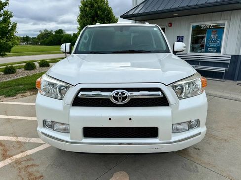 Used 2011 Toyota 4Runner Limited AWD/4WD image 3