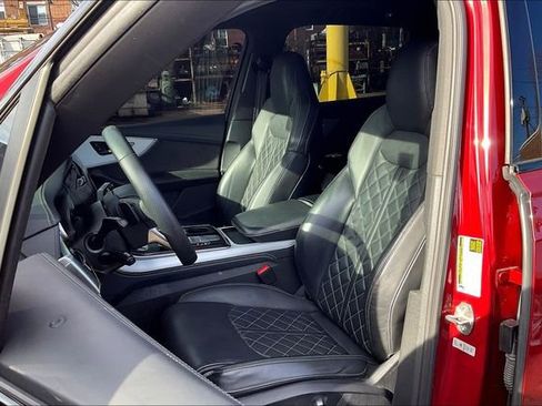 Certified 2024 Audi Q7 3.0T Prestige w/ Prestige Package image 25