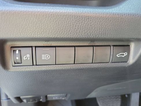 Used 2022 Toyota RAV4 XLE Premium FWD image 21