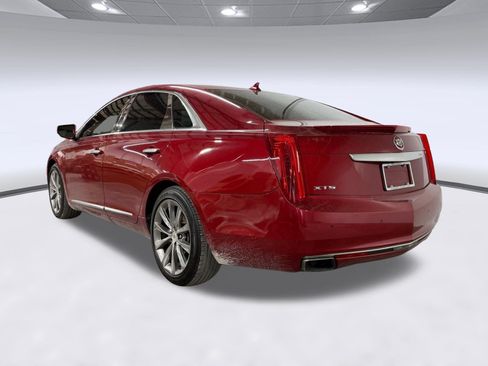 Used 2014 Cadillac XTS Luxury w/ Driver Awareness Package FWD image 2