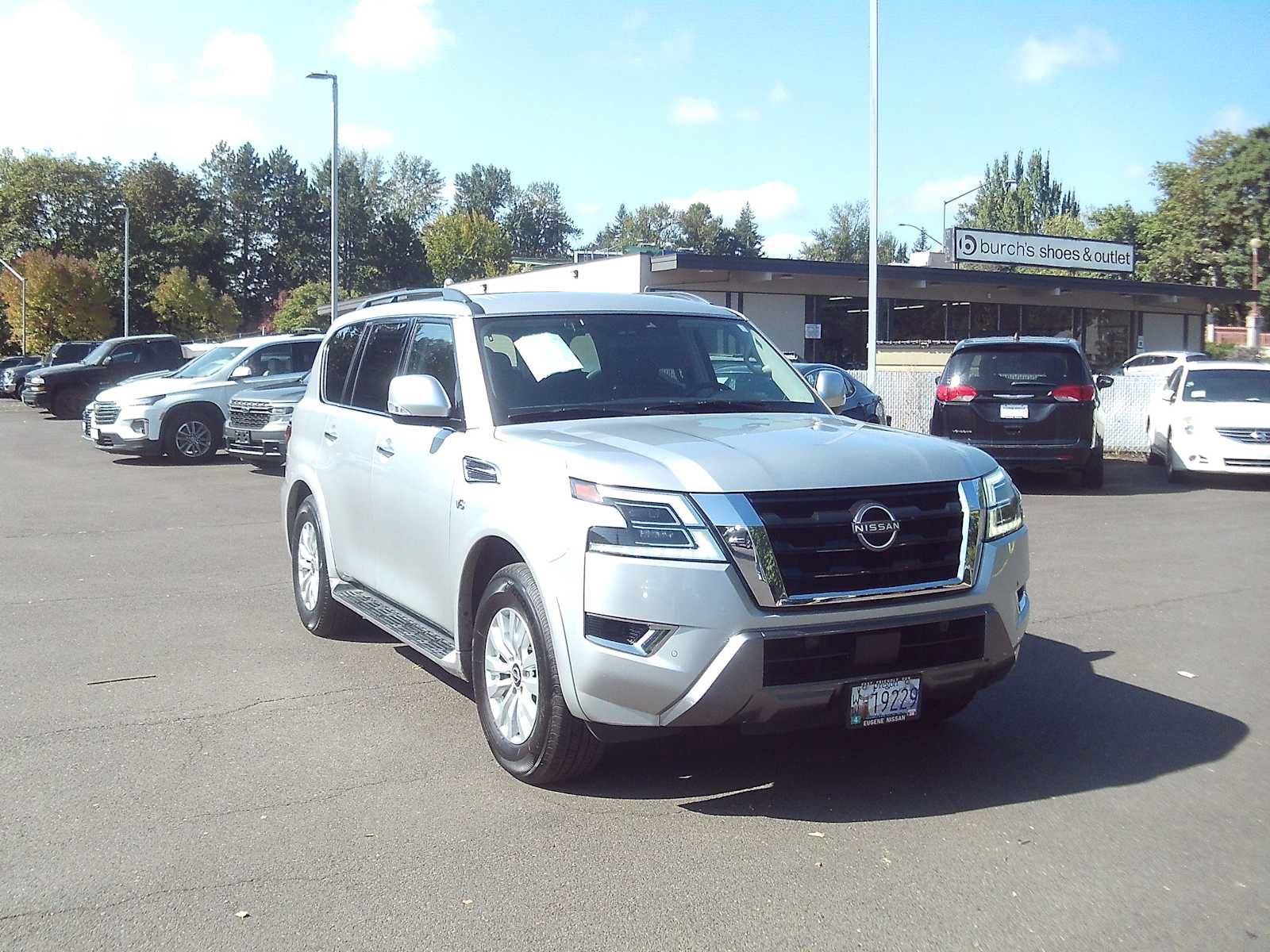 Used 2021 Nissan Armada SV AWD/4WD image 7