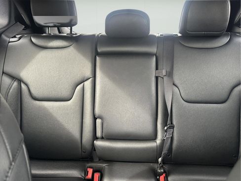 Used 2025 Jeep Compass Limited image 29