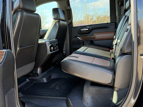 Used 2021 Chevrolet Silverado 3500 High Country image 8