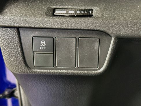 Used 2023 Honda CR-V EX image 9