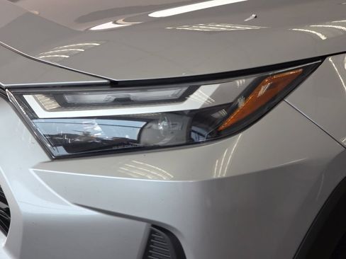 Used 2024 Toyota RAV4 XLE AWD/4WD image 26